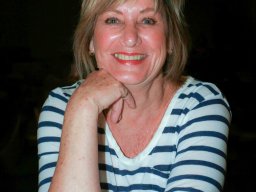 BB 03 GOOD LOOKING WOMAN